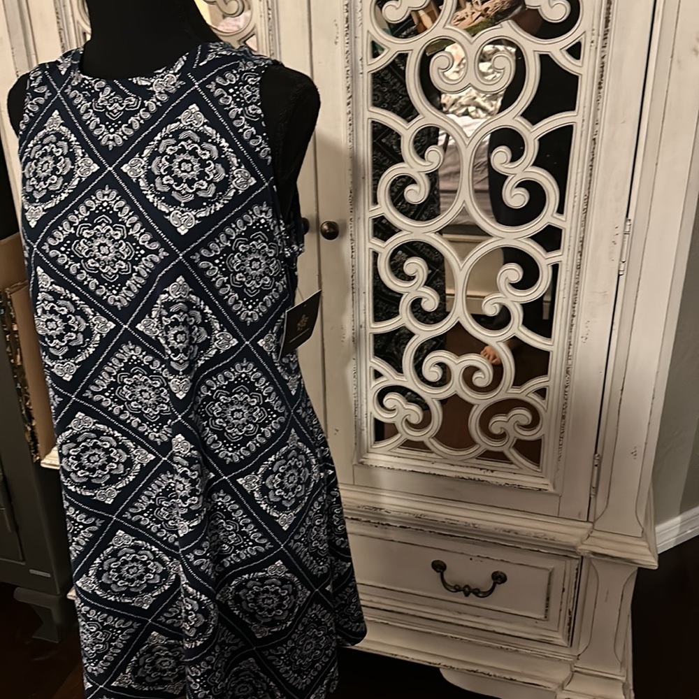 NWT paisley, print dress D-8 - Picture 2 of 4